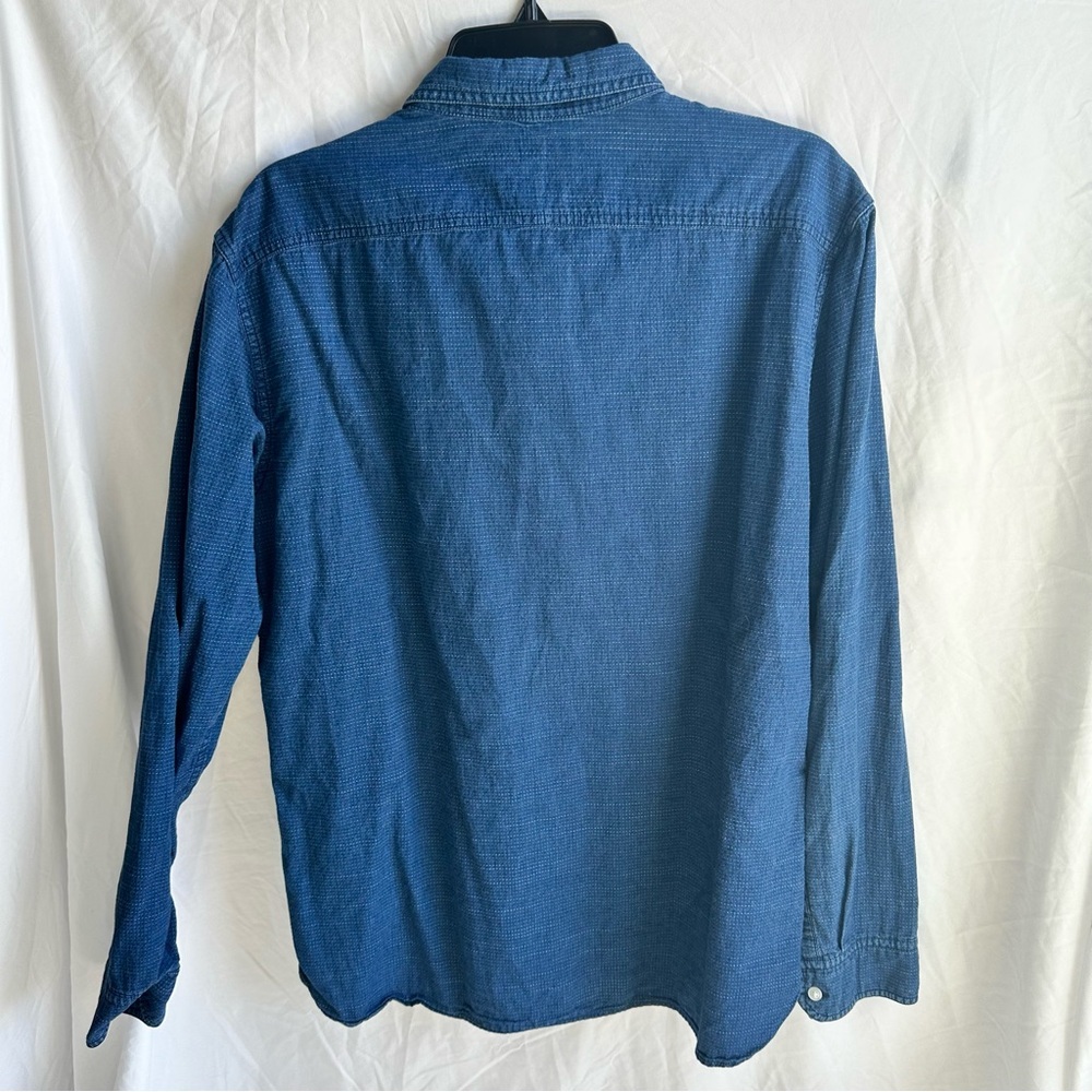 Banana Republic Camden Fit Navy Blue Textured Long Sleeve Button Down Size L - Picture 3 of 4